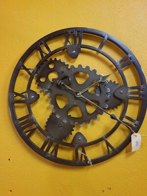 Wandklok industrieel bruin 